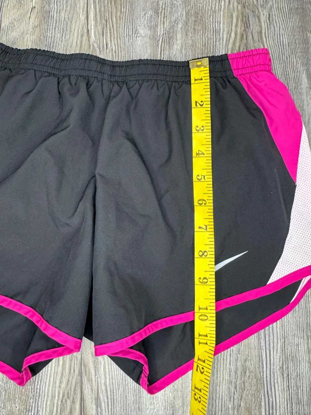 Nike Women’s Black Pink Dri FIT Lined Lightweight Workout Running Shorts Small